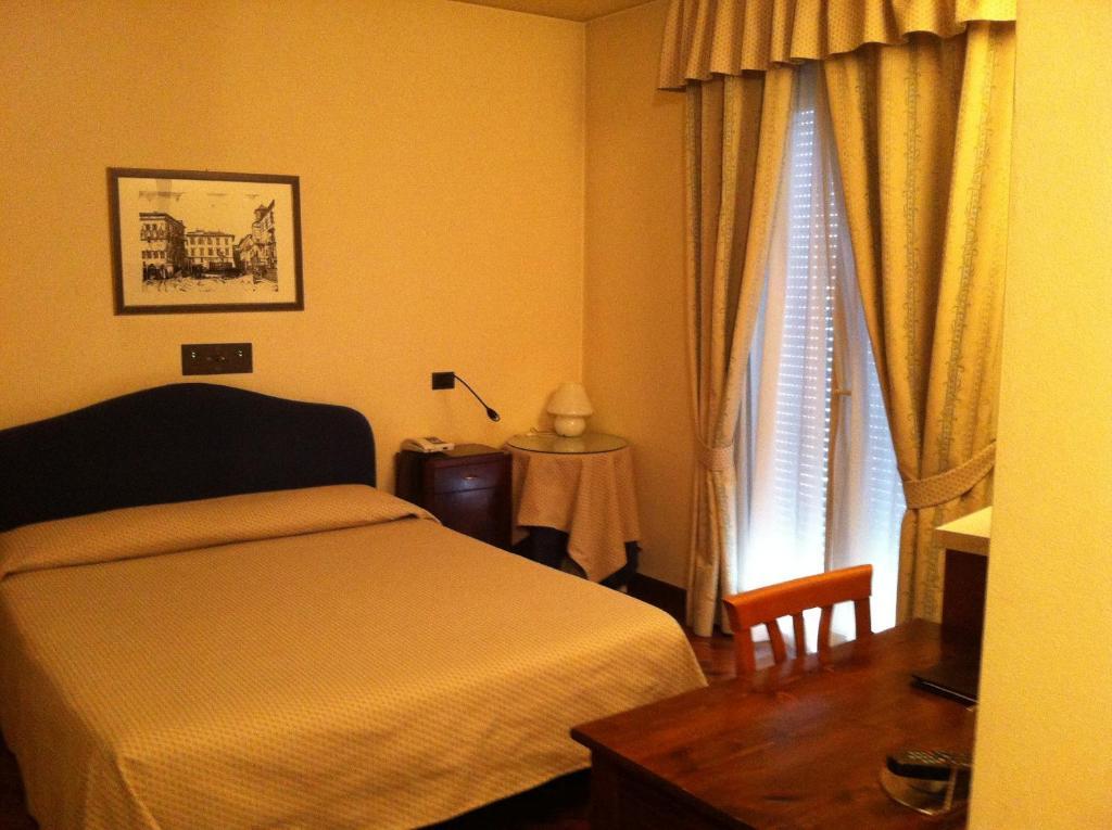 Hotel Il Cigno Перуджа Номер фото